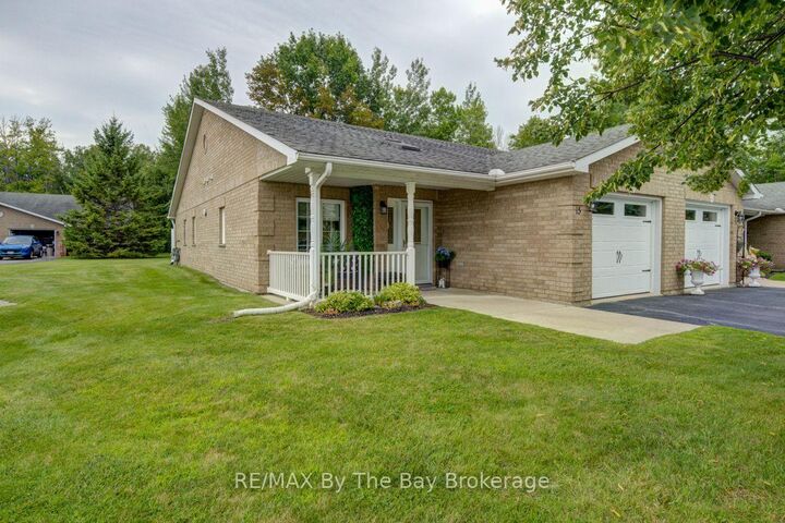 15 Meadow Lane — photo 1