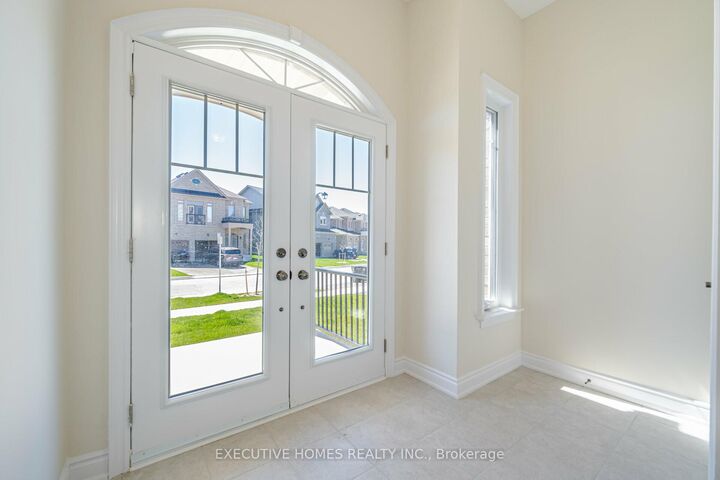 Property Photo: 14 Mac Campbell Way ON L3Z 4M7