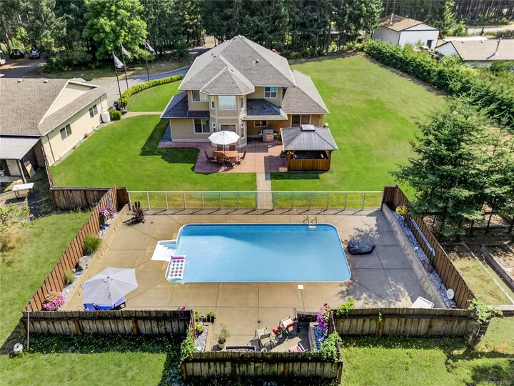 Property Photo: 2042 Stevedor Rd BC V9J 1Y4