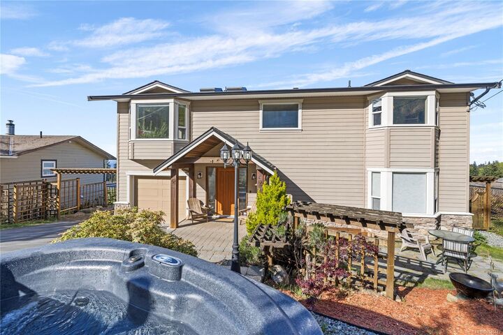 Property Photo: 5170 Laguna Way BC V9T 5L7