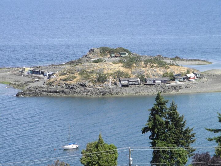 Property Photo: 3855 Gulfview Dr BC V9T 6E2