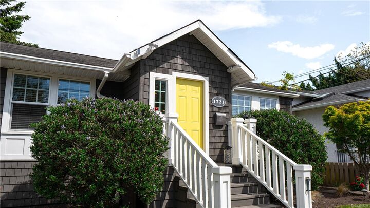 Property Photo: 1721 Amphion St BC V8R 4Z8