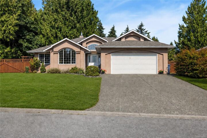 3576 Hidden Oaks Cres — photo 1
