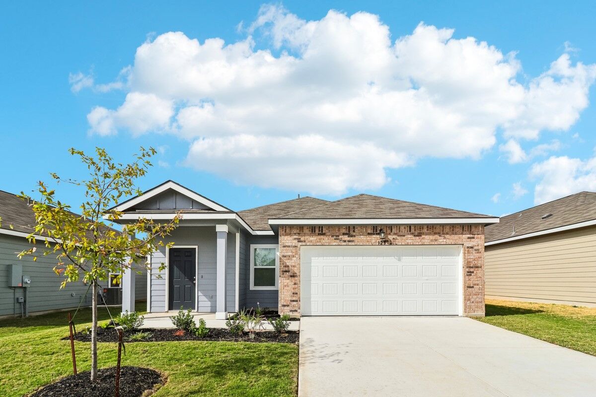 Property Photo:  12901 Kentucky Warbler Drive  TX 78610 