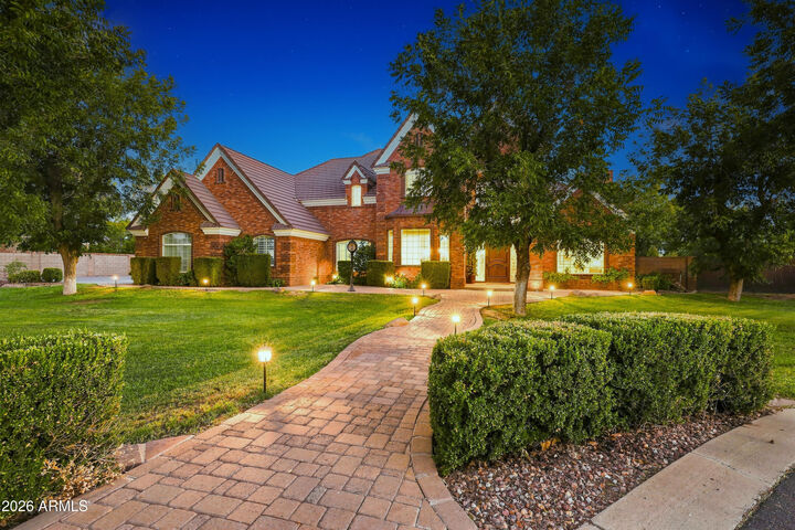 Property Photo:  15415 E Pickett Court  AZ 85298 