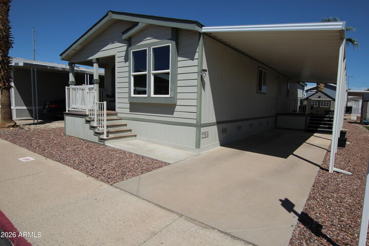 Property Photo: 2120 E Bluefield Avenue 136 AZ 85022