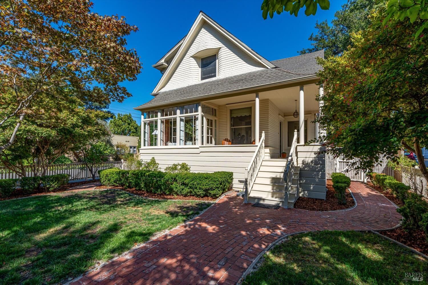 Property Photo: 826 Slater Street CA 95404