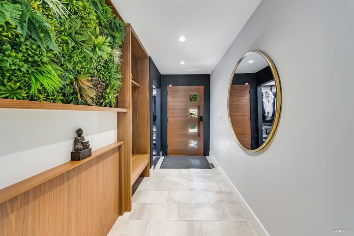 Property Photo: 19889 42A Avenue BC V3A 6A4