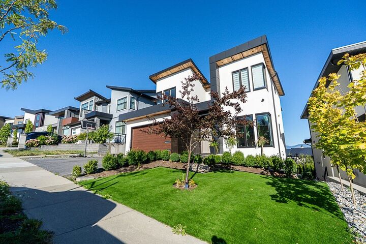 Property Photo: 2720 Montana Place BC V3G 0G8