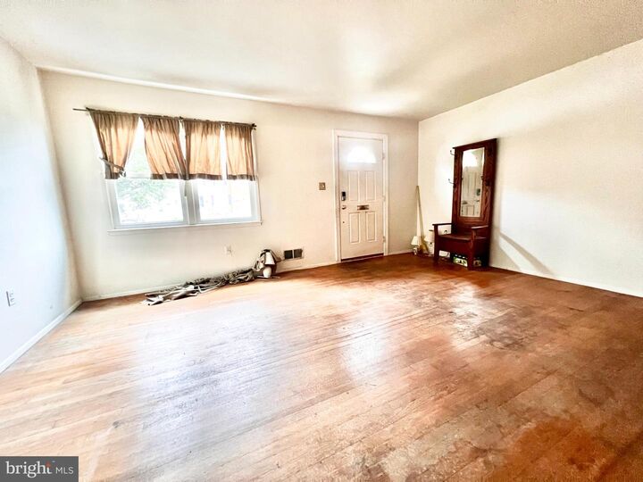 Property Photo:  14759 Barksdale Street  VA 22193 