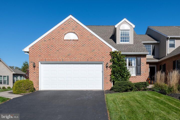 Property Photo:  2 Spring Hill Lane  PA 17554 