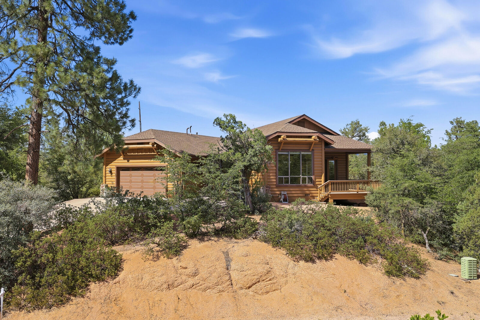 Property Photo: 24 E Saddleback Trail AZ 85541
