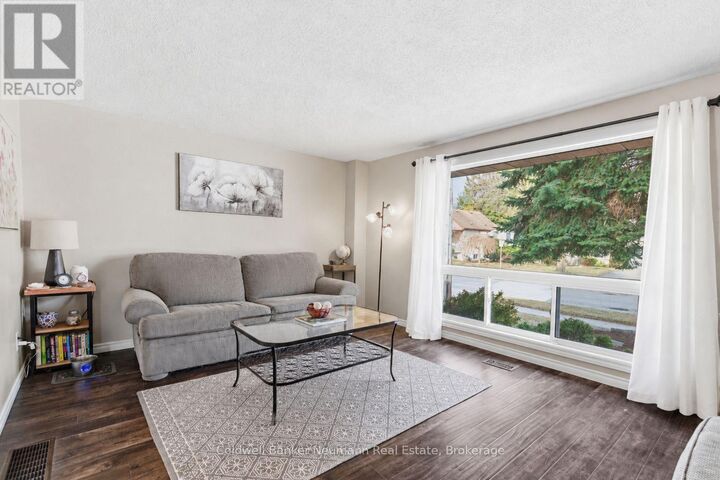 Property Photo:  99 Emma Street  ON N1E 1V1 