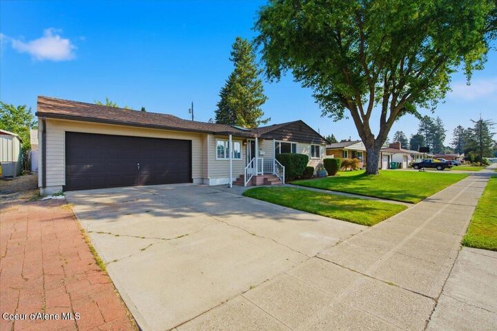 Property Photo:  3128 W Dalke Ave  WA 99205 
