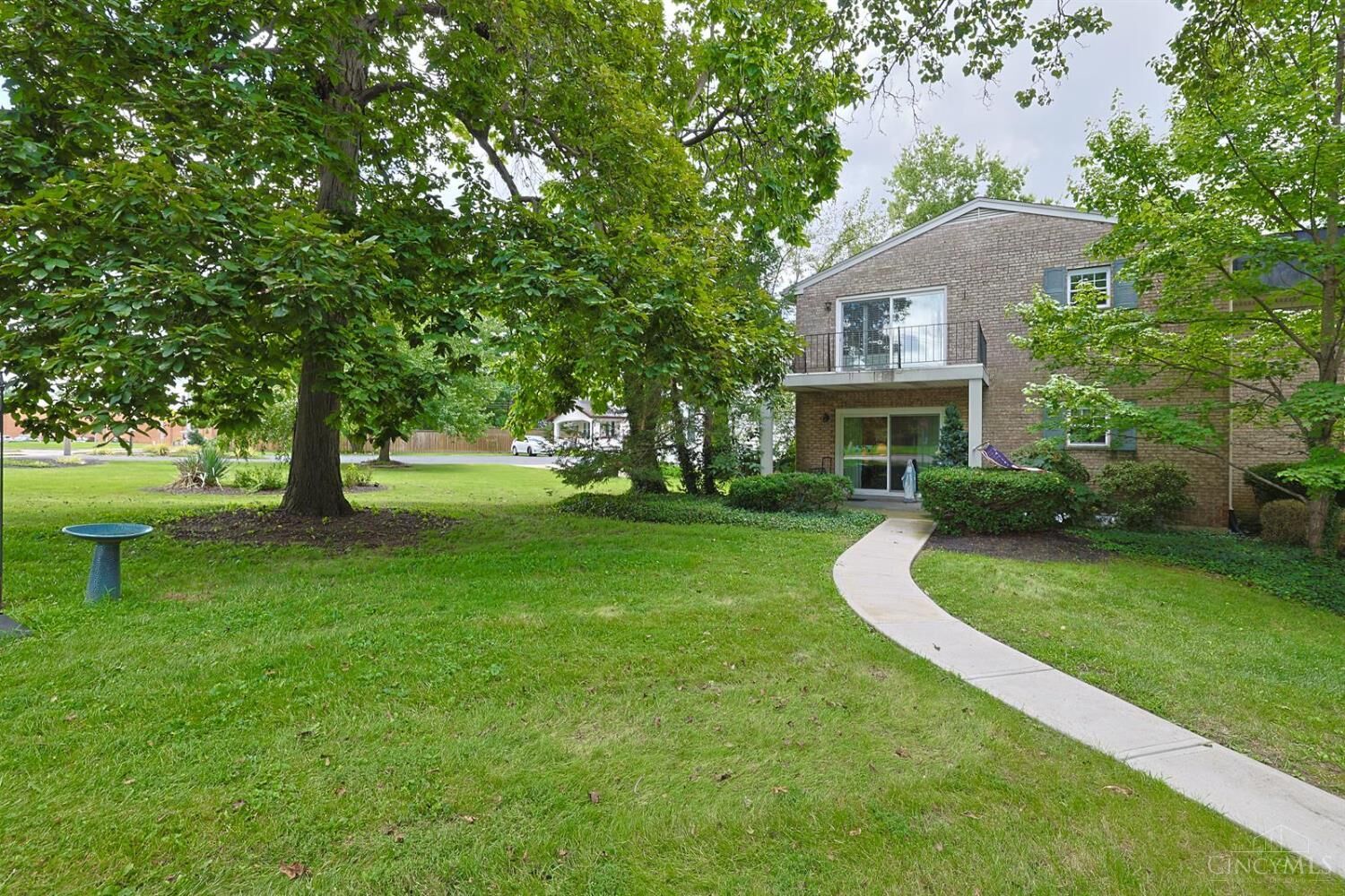 Property Photo: 1816 Belle Meade Court OH 45230