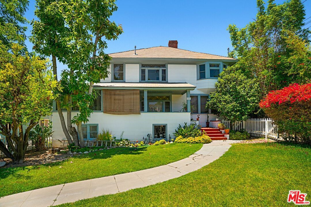 Property Photo:  362 N Avenue 57  CA 90042 