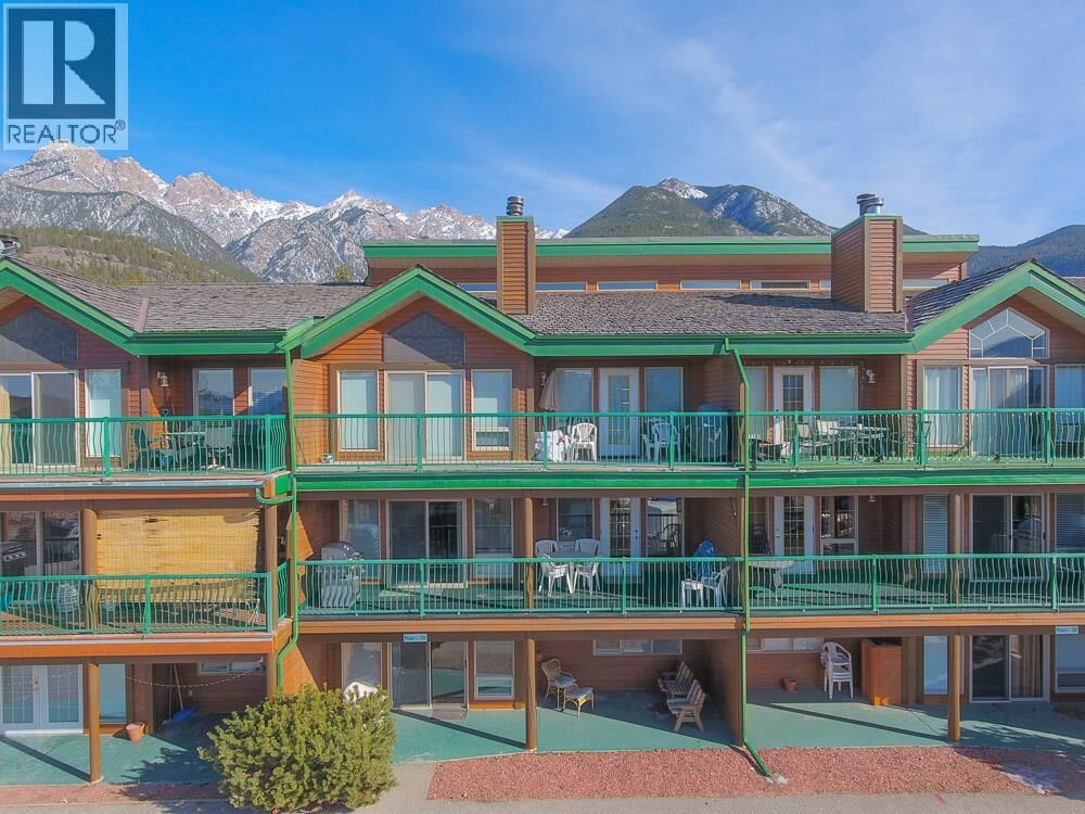 Property Photo:  5155 Fairway Drive 703  BC V0B 1L1 