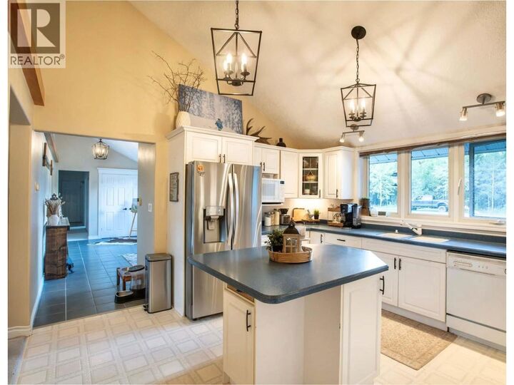 Property Photo: 1930 Cranberry Place BC V0E 2Z0