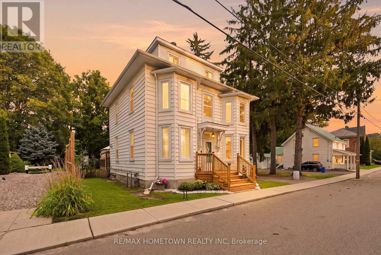 Property Photo: 3 Reid Street ON K0E 1B0