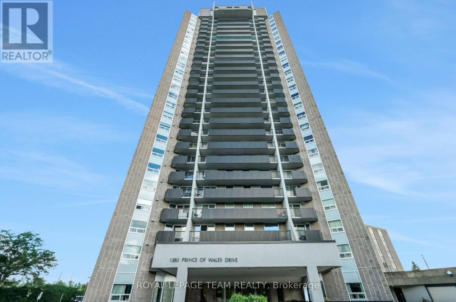 Property Photo:  1380 Prince Of Wales Drive 402  ON K2C 3N5 