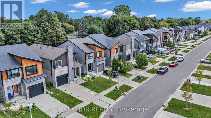 Property Photo: 2170 Tribalwood Street ON N6G 3E7