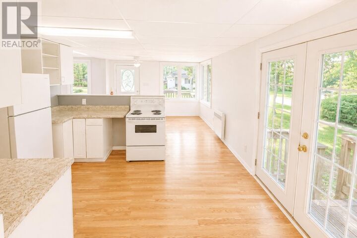 Property Photo:  25 Hess St  ON P6A 5K6 