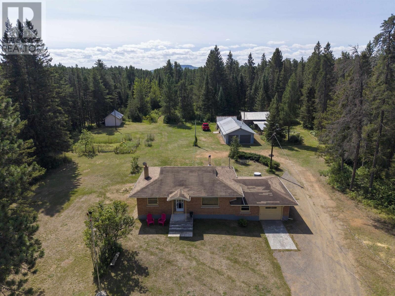 Property Photo:  4137 Arthur St  ON P7K 0H7 