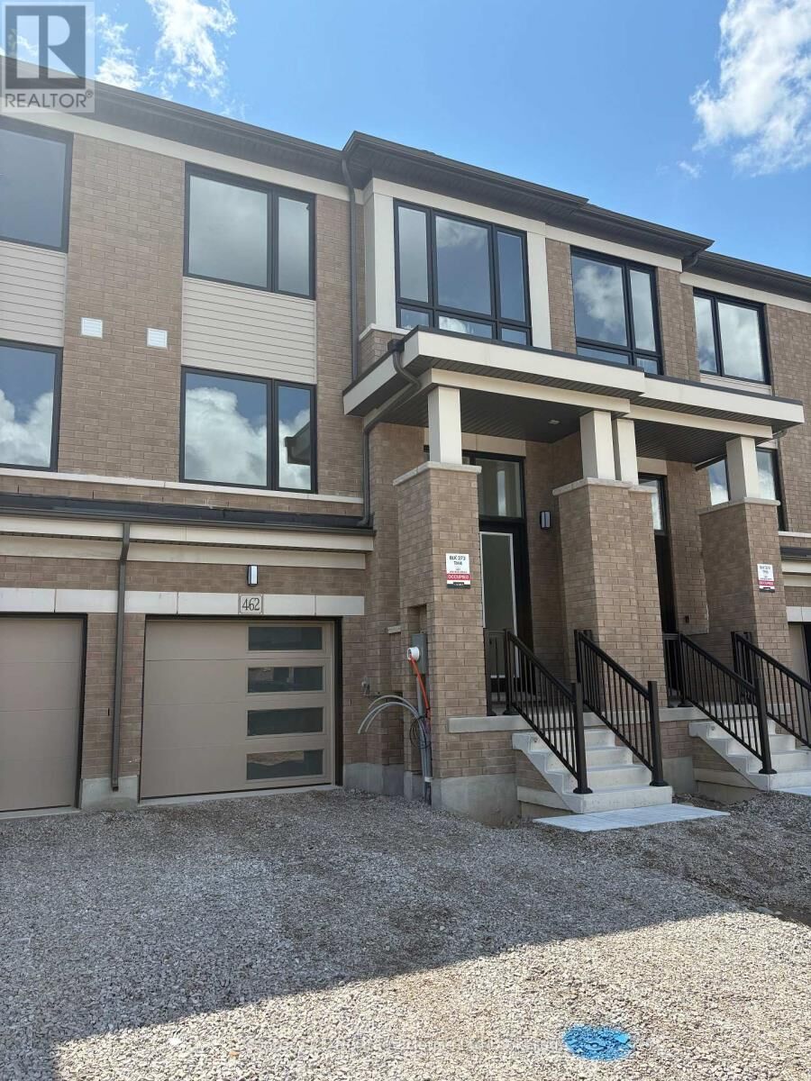 Property Photo: 462 Jack Wilford Way ON N4S 0G4