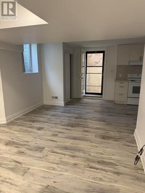 Property Photo: 26 Doric Street Lower ON L1S 7H5