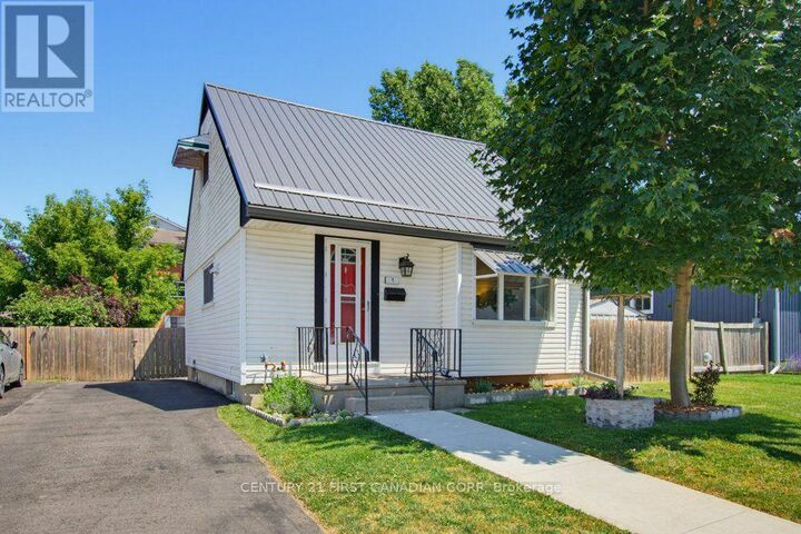 Photo de la propriété:  3 Parkside Drive  ON N5R 3T8 