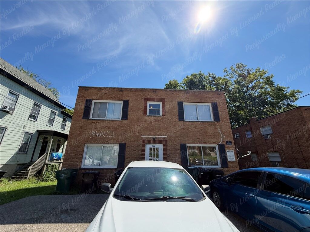 Property Photo: 780 Wells Street 3 OH 45205