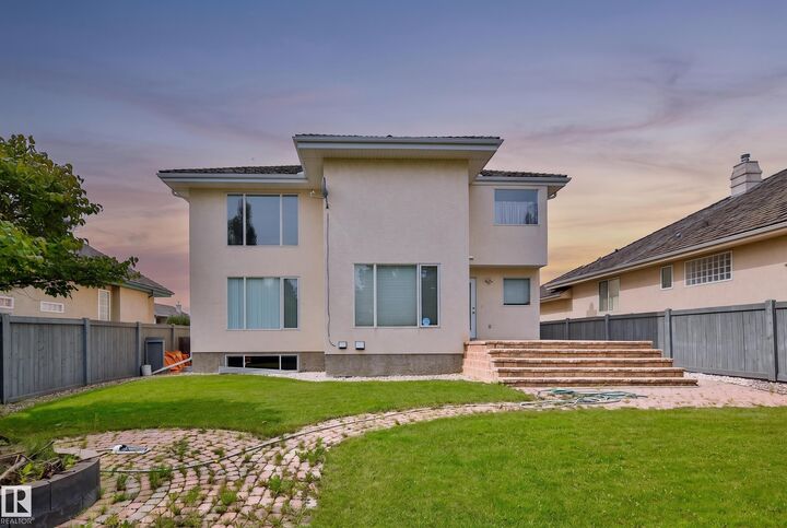 Property Photo:  237 Darlington Crescent NW  AB T6M 2T1 