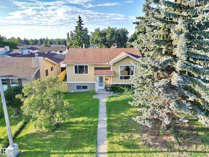 Property Photo:  3520 17B Avenue NW  AB T6L 2P3 