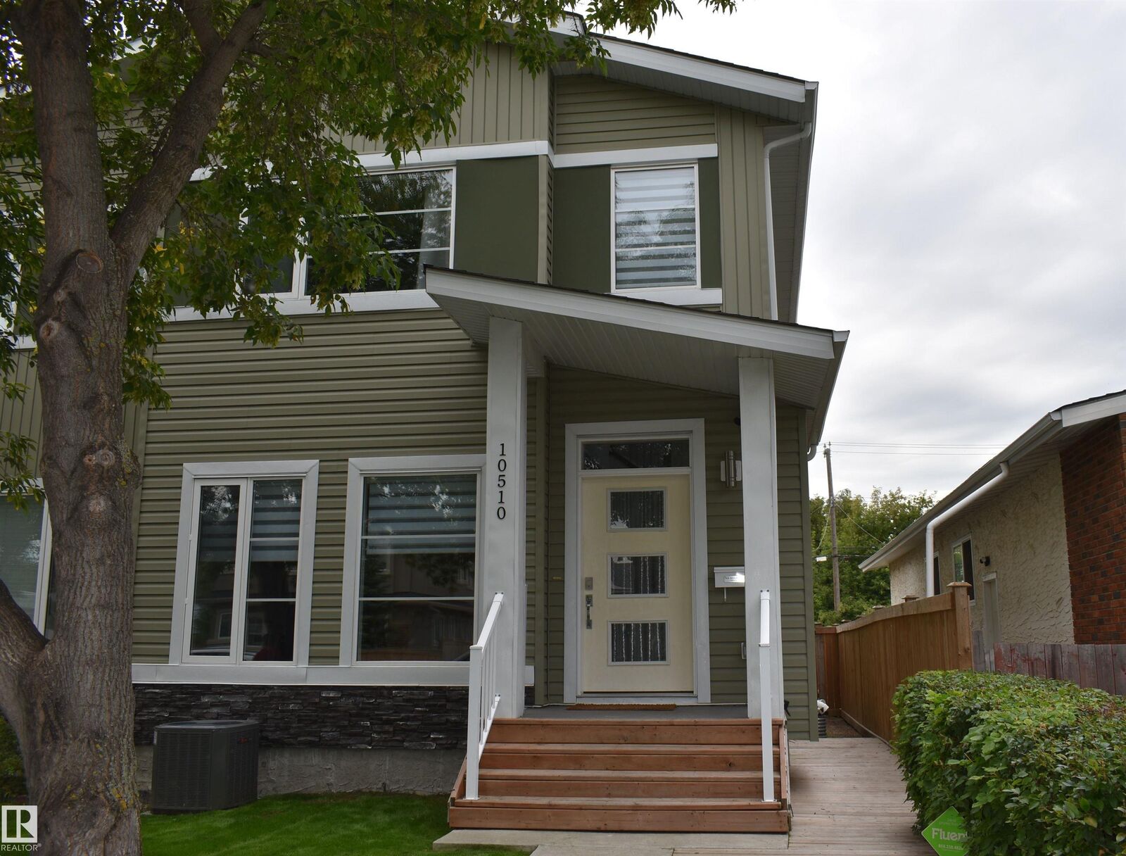 Property Photo:  10510 153 Street NW  AB T5P 2C3 