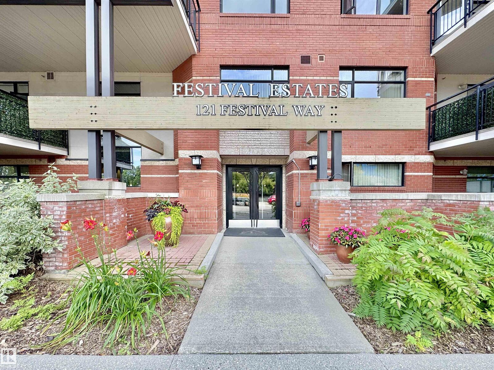 Property Photo:  121 Festival Way 501  AB T8A 3B4 