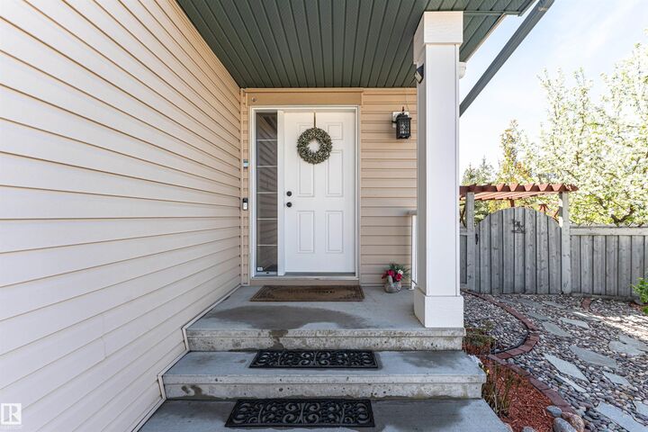 Property Photo: 2727 Miles Place SW AB T6W 0B3