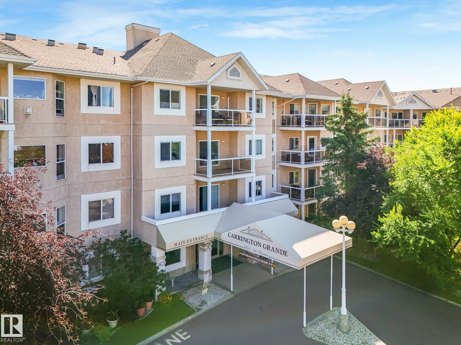 Property Photo:  10511 42 Avenue NW 114  AB T6J 7G8 