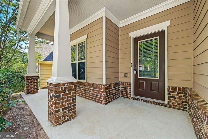 Property Photo:  4934 Rapahoe Trail  GA 30349 