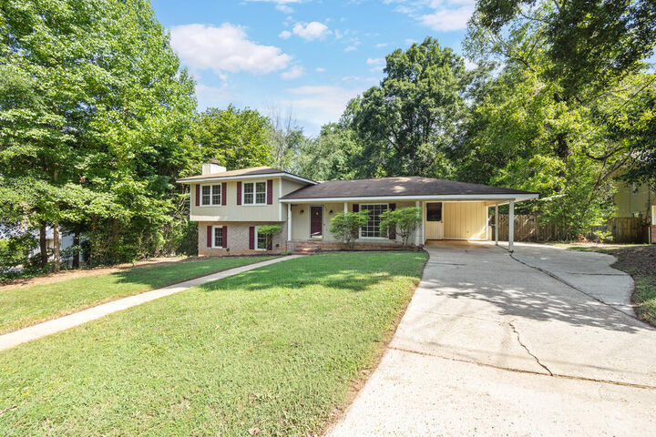 Property Photo: 1507 Autumn Ridge Drive GA 31904