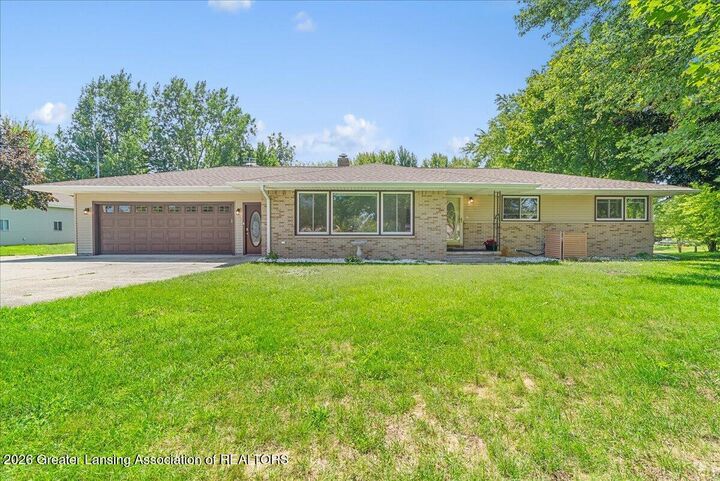 Property Photo:  4874 E Grand River Avenue  MI 48875 