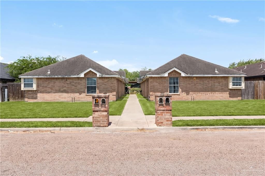 Property Photo:  712 W Bronze Drive  TX 78577 