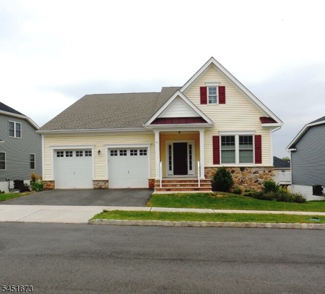 Property Photo:  9 Comstock Ln  NJ 08558 