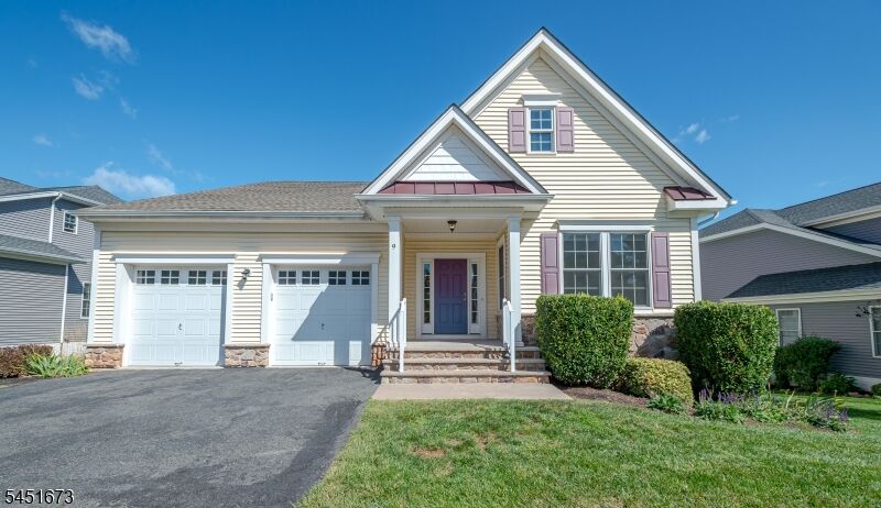 Property Photo:  9 Comstock Ln  NJ 08558 