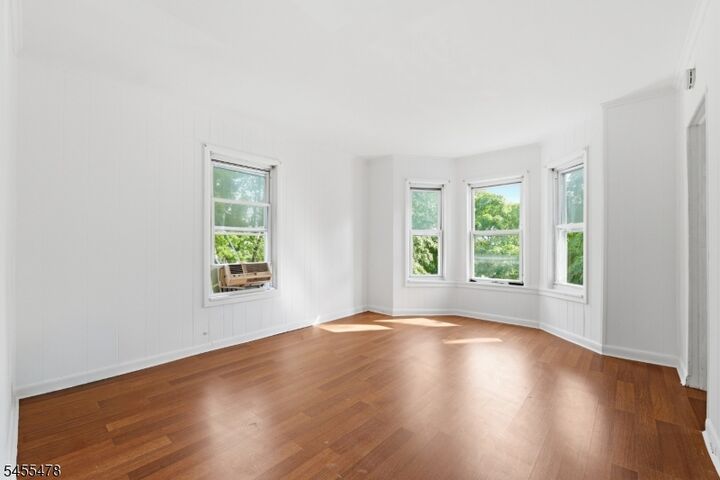 Property Photo:  220 Anderson St  NJ 07601 