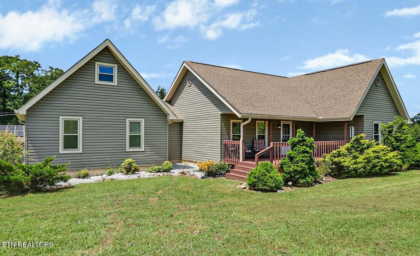 Property Photo:  7526 Dunbar Rd  TN 38572 
