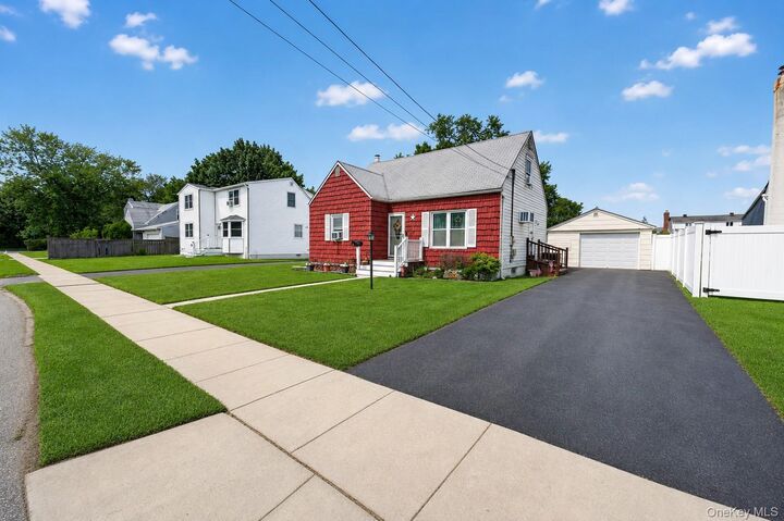 Property Photo: 17 Heathcote Road NY 11757