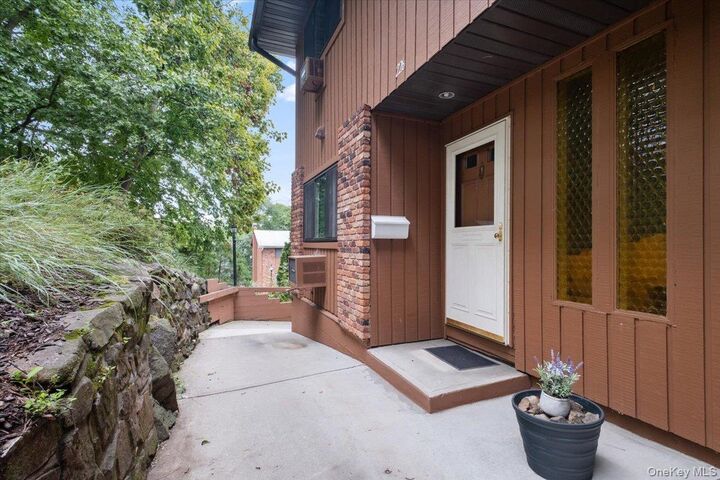 Property Photo:  226 Coachlight Square  NY 10548 