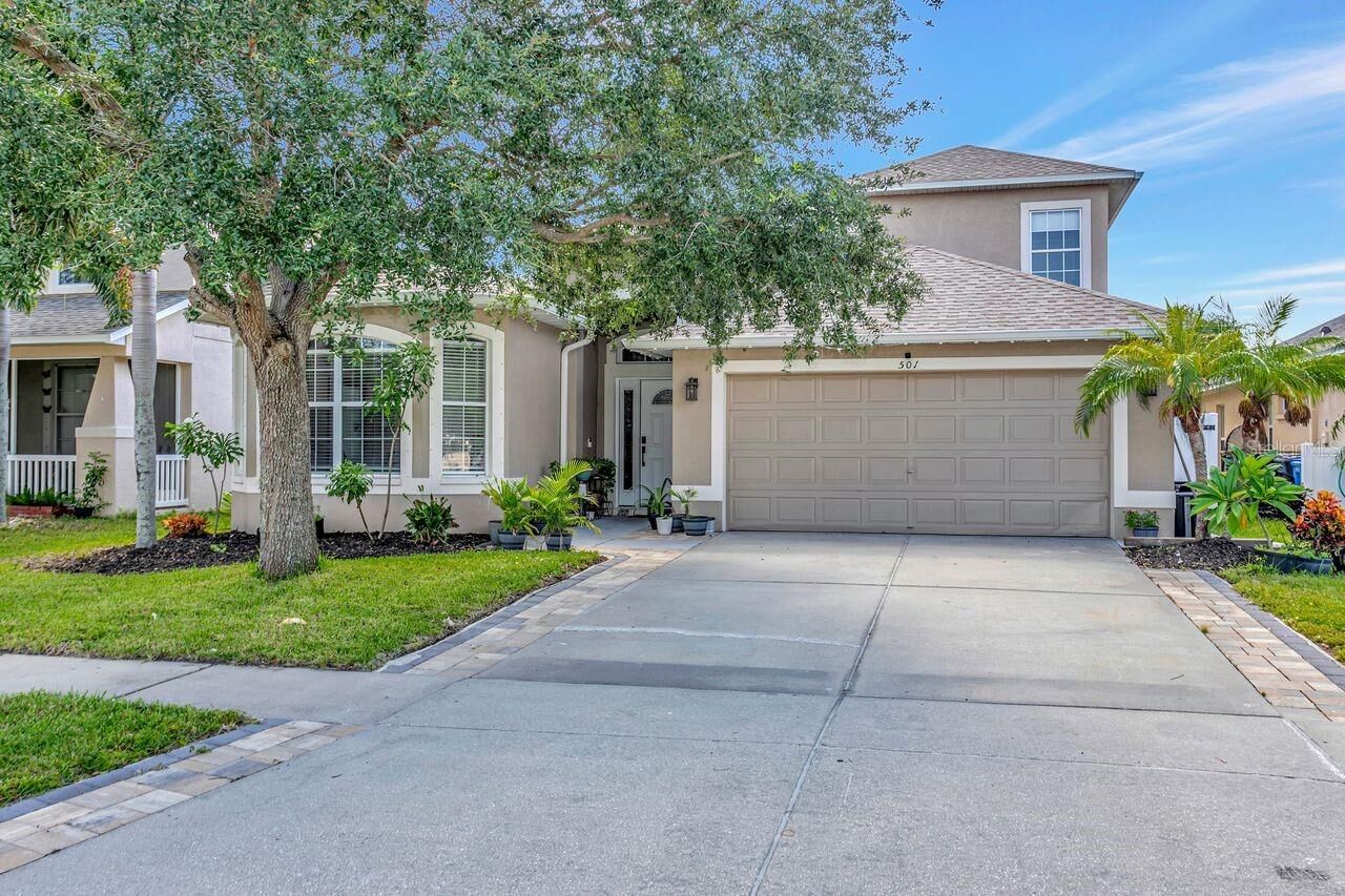 Property Photo:  501 Stone Briar Drive  FL 33570 
