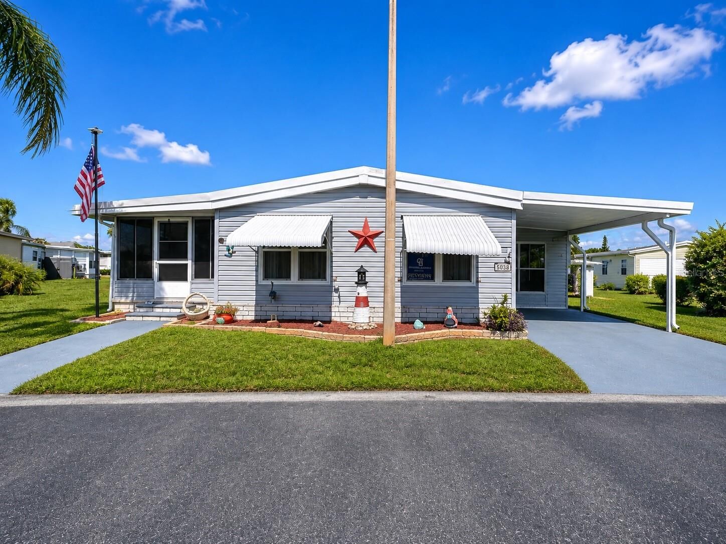 Property Photo: 5038 Coco Plum Circle FL 34653