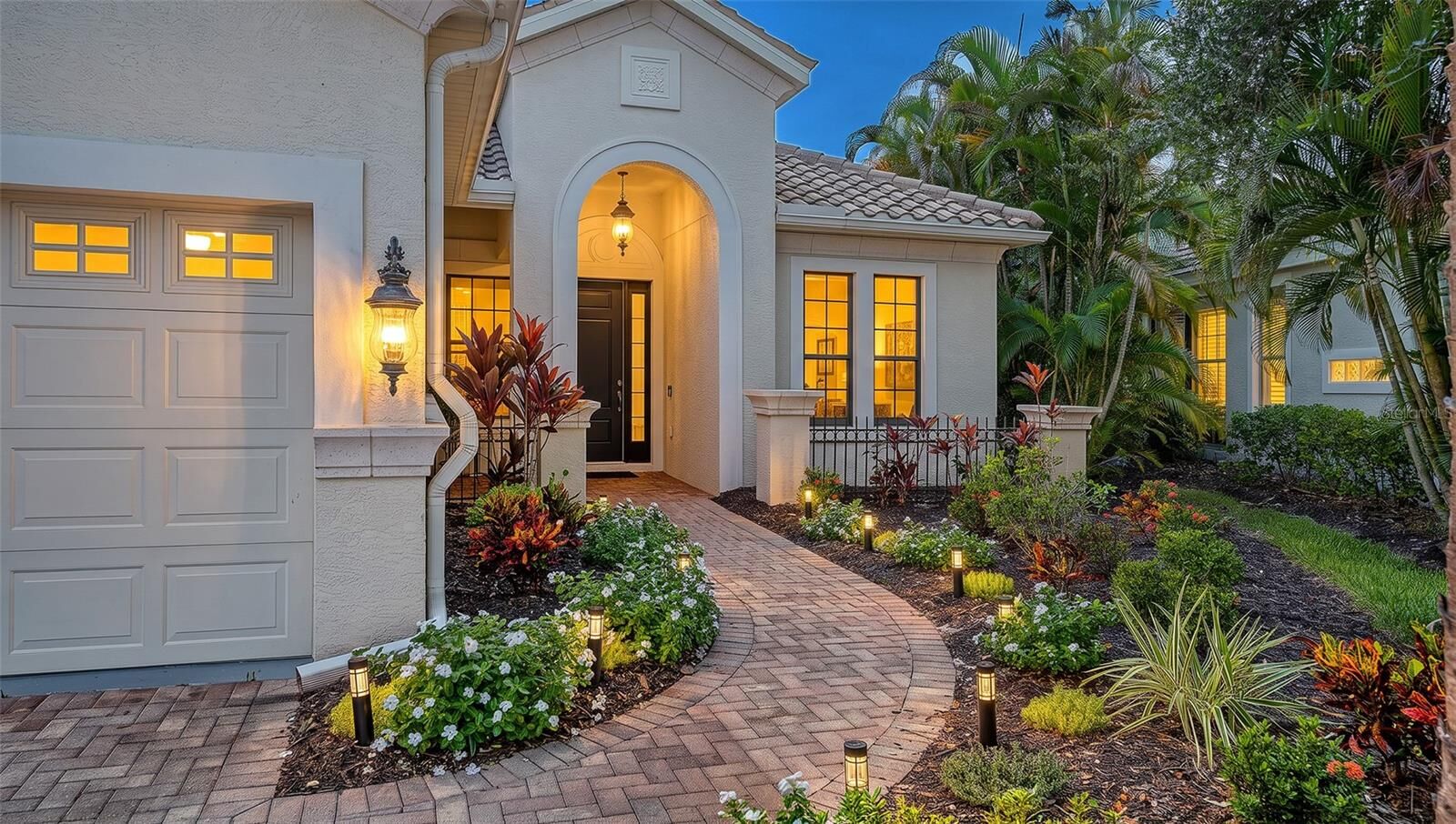 Property Photo:  12710 Stone Ridge Place  FL 34202 